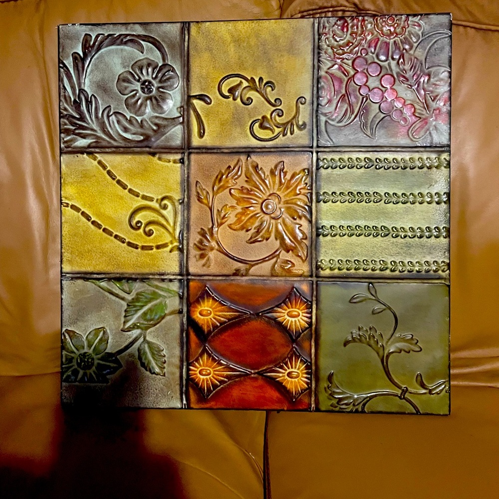 Beautiful Assorted Metal Flower Design Picture